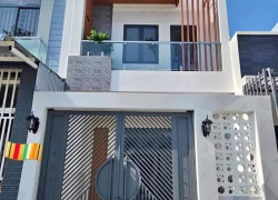 Bán gấp căn nhà mặt tiền đẹp ở rạch kiến