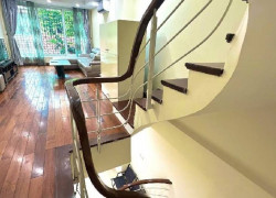 NHÀ VỊ TRÍ ĐẸP VÀ Ô TÔ VÀO KINH DOANH TẠI CẦU GIẤY