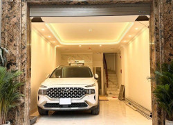 Phân lô ô tô - 7 tầng thang máy - Nhà mới đón tết Trần Quốc Hoàn