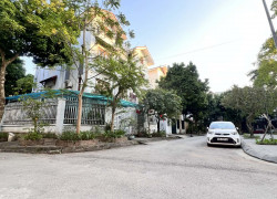 biệt thự lô góc Việt Hưng, vỉa hè rộng, ôtô tránh, view công viên cây xanh