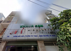 NHƯỢNG KHÁCH SẠN 124M2 HẺM XE HƠI DÒNG TIỀN 42 TRIỆU/THÁNG CHỈ 16.8 TỶ