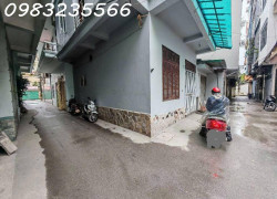 Bán nhà hiếm, Bắc Từ Liêm, lô góc 3 mặt thoáng, ô tô đỗ cửa, ở sướng, giá mê, ngay Học viện Tài Chính