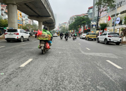 Bán đất tặng nhà Hồ Tùng Mậu, lô góc, ô tô đỗ cửa, 1 nhà ra phố, gần ga Metro, hơn 14 tỷ