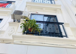 NHÀ THẠCH BÀN - Ô TÔ ĐỖ CỬA VÀO NHÀ - 7.6TỶ (CÓ TL) - ĐỐI DIỆN CỤC ĐĂNG KIỂM - CẠNH HỒ ĐIỀU HOÀ