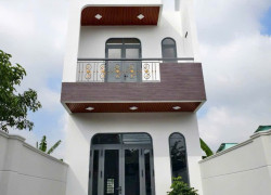 Kẹt tiền bán gấp nhà 1 trệt 1 lầu 5x20- 2PN 3WC pháp lý đầy đủ, mặt tiền đường nhựa thông thoáng