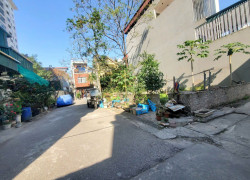 Bán đất Ngô Gia Tự,Long Biên 74m,mt8.1m oto tránh,lô góc nhỉnh 14 tỷ