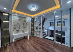 BÁN NHÀ 5 TẦNG NGỌC HỒI 40M NHÀ MỚI Ở NGAY, GẦN TRƯỜNG, CHỢ TIỆN ÍCH BẠT NGÀN