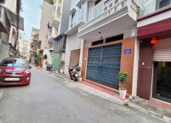 SÀI ĐỒNG LONG BIÊN, BÁN NHANH NHÀ PHÂN LÔ QUÂN ĐỘI- 5 TẦNG- CẦU THANG MÁY