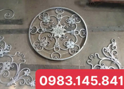 Chuyên gia công vòng tròn sắt mỹ thuật trang trí mái kính