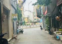 Bán Nhà Vũ Hữu. Thanh Xuân. Diện Tích 50m x3 tầng. Mặt tiền 3.5m. Giá Bán 18.8 tỷ