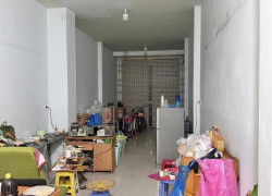 Bán nhà mặt phố Lạc Long Quân, Tân Bình: 140m2, 4 tầng, 6PN, vị trí vàng kinh doanh, sổ hồng chính chủ, giá chỉ 25 tỷ!