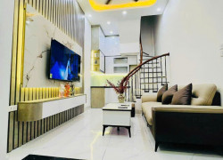 BÁN NHÀ XUÂN ĐỈNH, THANG MÁY 35 mét 5 tầng 10,5 tỷ