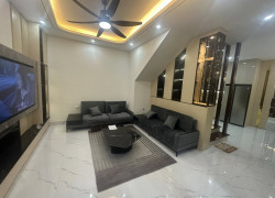 Nhà đẹp đón tết! Gia Thụy – Nguyễn Văn Cừ, 60m2 lô góc, thang máy. 14,4 tỷ có TL