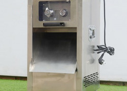 Máy thái thịt tươi sống DQ 8 - thái đều