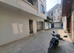 Bán nhà Ngô Gia Tự,Long Biên 4 tầng,74m,mt10m oto tránh nhỉnh 13 tỷ