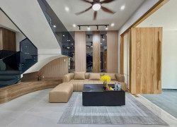 **Bán nhà hxh đường Phan Văn Sửu, phường 13 Tân Bình; 4*20m, 4 tầng