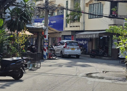 Bán nhà mặt tiền kinh doanh Ngang 6 khánh hội Q4 đúc bê tông 4 tấm có 9 tỷ