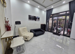 Bán nhà đườg số 8, Phường Linh Xuân, Thủ Đức, TP HCM. DT 92m2, 3 tầng, Giá 7.7 tỷ, Sổ Hồng - 0933125879