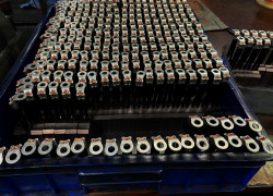 Chổi than công nghiệp :EG4, EG0, RE60, E50,RC53, KD5883K…