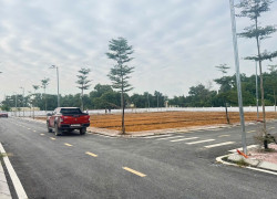 Chính chủ cần tiền bán gấp đất Phú Cát, Hòa Lạc  đón sóng quy hoạch giá còn rẻ.