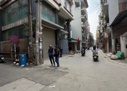 Bán nhà đẹp Phùng Chí Kiên- Lô Góc- Ô Tô vào nhà 56,9m2 giá 20 tỷ