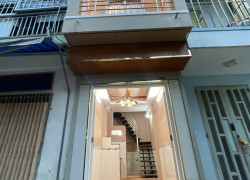 O2116 💖 nhà Âu Cơ Tân Bình, SHR, Vuông, HXH, 3 tầng, 2.x tỷ x nhỏ