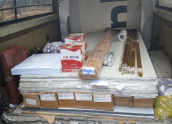 Gửi tấm ốp tường PVC đi Mỹ đường tàu giá rẻ