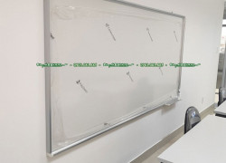 Bnagr từ trắng viết bút lông ceramic của Bỉ