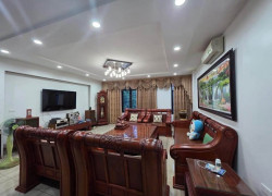 Ngõ ô tô tránh, kinh doanh 41 mét 6 tầng, thang máy 17 tỷ