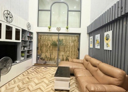 Bán nhà HXH Trần Thái Tông ngang gần 4m 4 tầng sát mặt tiền đường Trường Chinh nhỉnh 3 tỷ