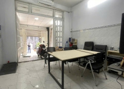 HẺM XE HƠI THÔNG LÂM THỊ HỐ - VÀI BƯỚC CHÂN RA ĐƯỜNG XE TẢI TRÁNH - NHÀ 3 TẦNG ĐÚC KIÊN CỐ VÀO Ở NGAY 60M2 - CHỈ 4.5