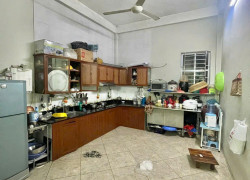 Bán nhà - Kinh doanh - Xuân La 54 mét 5 tầng 16,3 tỷ