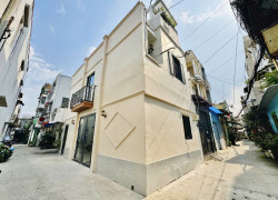 LÊN SÀN CĂN NHÀ 2MT 417 QUANG TRUNG, NGAY TRUNG TÂM ỦY BAN QUẬN GV, LH:0901754355