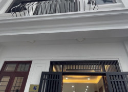 Bán nhà Thanh Am,Long Biên 5 tầng,58m,mt6m oto đỗ mặt phố nhỉnh 9 tỷ