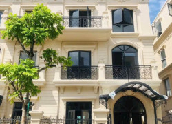 Ngoại Giao 2 căn NHÀ PHỐ 4 tầng 100m2 tại VƯỜN ĐẢO VUA VINHOMES ROYAL Vũ Yên, Hải Phòng.