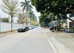 nhà đẹp Lâm Hạ, lô góc, mặt tiền 17m , ôtô tránh, gần bệnh viện Tâm Anh