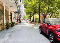 nhà đẹp Nguyễn Văn Cừ, lô góc,6 tầng  thang máy, ôtô vào nhà