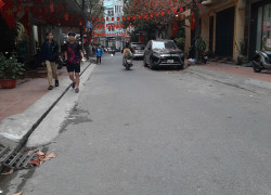 Bán nhà phân lô phố Pháo Đài Láng kinh doanh sầm uất