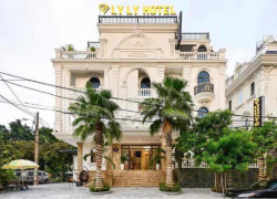 LY LY HOTEL tuyển lễ tân Nữ ca ngày làm tại Q6 & Bình Tân