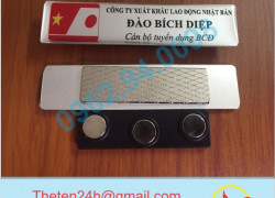 Bảng tên cài áo 25k tại Hà nội