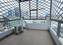 Bán nhà sát mặt tiền KINH DOANH hoàng diệu Q4 đối diện Q1 
Đúc mới 5 tấm hoàn công có 5 đ