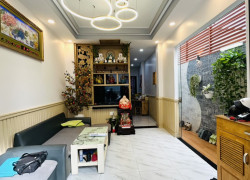 Nhà 1 trệt 2 lầu, Huỳnh Tấn Phát,  Quận 7, 3,3 x 13m, 7.x tỷ