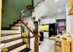 Nhà bán 1 trệt 2 lầu, Quận 7, gần Phú Mỹ Hưng, 3,3 x 13m, 7.x tỷ