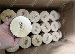 XƯỞNG NHẬN GIA CÔNG – SẢN XUẤT ĐẾ LÓT LY GỖ KHẮC LASER CHẤT LƯỢNG CAO