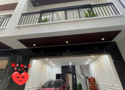 Bán nhà phố Ngọc Lâm 6 tầng thang máy ô tô vào nhà