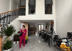 BÁN NHÀ MỚI XÂY THẠNH LỘC 15- 70M2- 5 TẦNG- HẺM XE HƠI THÔNG- TẶNG FULL NỘI THẤT- CHỈ 7,5 TỶ THƯƠNG LƯỢNG .