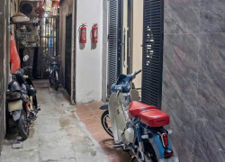 Bán nhà Tô Hoàng gần phố Huế, 5p lên Hồ Gươm, diện tích 20m2, 4 tầng, mặt tiền 4m