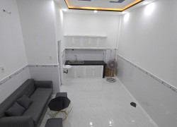 MẶT TIỀN TRƯỜNG TIỂU HỌC BÌNH LONG GIÁP TÂN PHÚ 24M2 2 TẦNG SHR CHỈ 3.25 TỶ