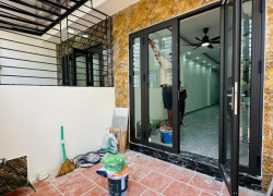 7 TỶ 5 tầng 55m MT 4m VỊ TRÍ ĐẸP GÂN TRUNG BÁN NHÀ 5 TẦNG THANH AM LONG BIÊN TÂM Ô TÔ ĐỖ