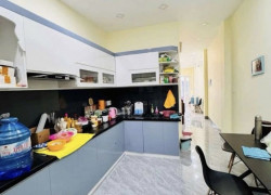 Bán nhà 3 tầng, ngay trung tâm Q4 sát bên Q1, 53.2m2 nhà Full nội thất